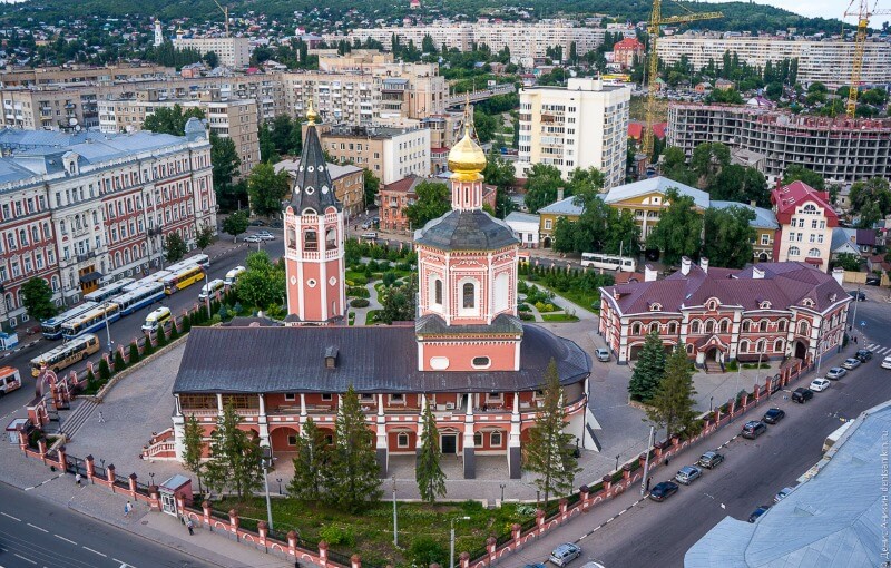 Саратовский д. Музейная площадь Саратов. Музейнаяплощатьсаратов. Саратов центр города. Столица Саратовской области.